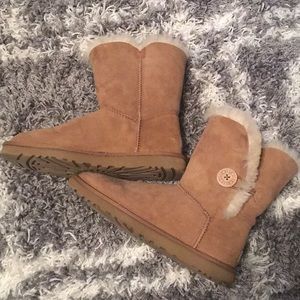 Bailey Button UGGS